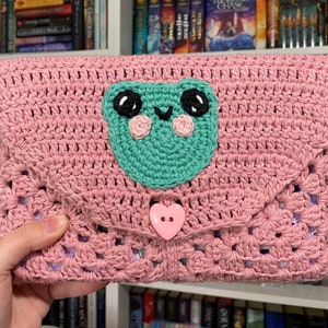 Custom Crochet Frog Book Sleeve | Handmade Cotton Envelope Book Cover for Large Paperbacks and Standard Hardcovers