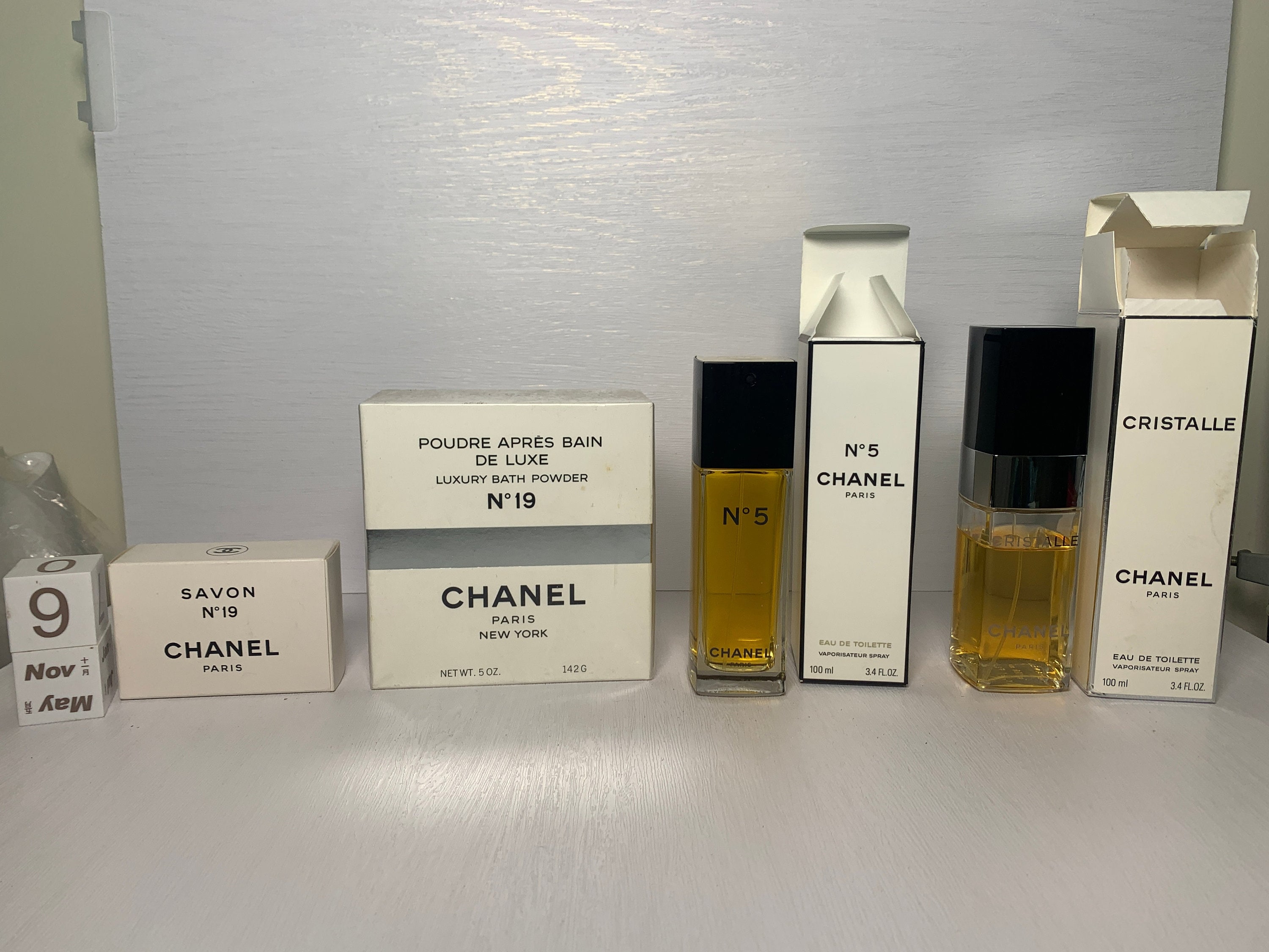 Rare Discontinue Chanel Savon Bath Powder 142G Cristalle Eau - Etsy Denmark Rare Discontinue Chanel Savon Bath Powder 142G Cristalle Eau - Etsy Denmark