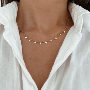 Gouden ketting met kleine plaatjes, fijne delicate ketting met munthanger, 18K verguld roestvrij staal, korte ketting filigraan choker afbeelding 7