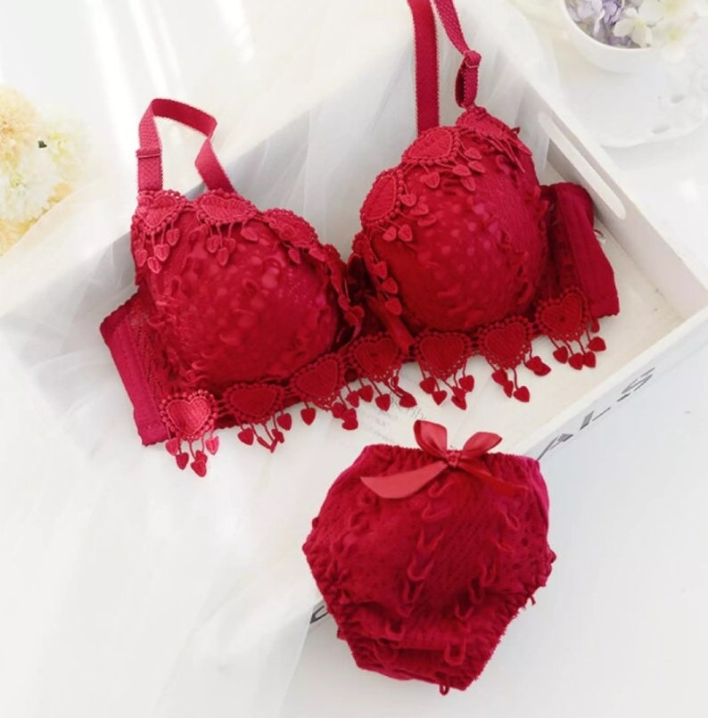 BEST PUSH up Bra Beautiful Design Good Support. Beautiful Etsy