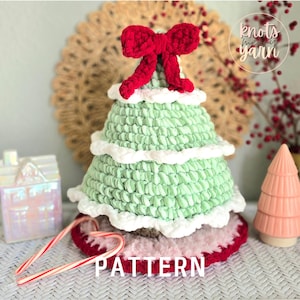 Wzór na szydełkową choinkę, bez szycia, amigurumi, Boże Narodzenie, do pobrania w formacie PDF, KnotsMerryYarn