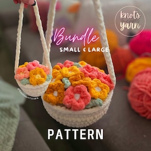 Może przedstawiać: Dwa białe kosze szydełkowe wypełnione kolorowymi szydełkowymi kwiatami w odcieniach żółci, różu i pomarańczy. Kosze mają białe uchwyty. Słowo "Bundle" jest napisane kursywą, a pod nim słowa "SMALL & LARGE". Słowo "PATTERN" znajduje się na dole.