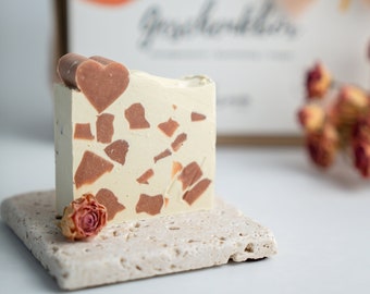 Limited Edition Gift box with a beautiful natural soap and a travertine soap dish, vegan, zero waste, sustainable