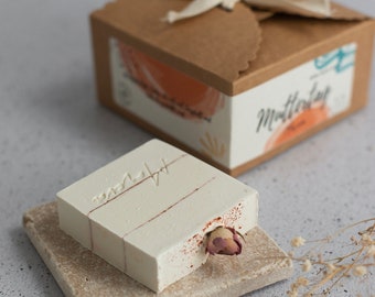 Gift box for Mother's Day with a beautiful natural soap and a travertine soap dish, vegan, zero waste, sustainable