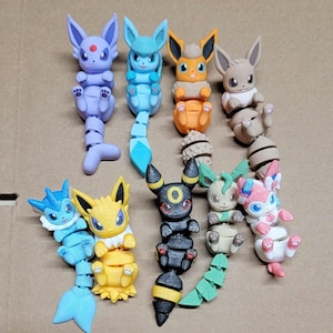 Flexy Eeveelution keychains (multiple options)
