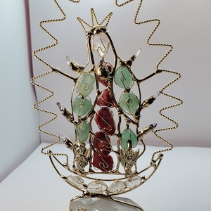 Virgen  de Guadalupe pequeña protección/Hand Wire Wrapped Precious Stone Hand