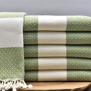 turkish towel, turkey towel, peshtemal towel, beach towel, pool towel, bath towel, wholesale towel, bulk towel 36x68 inch emerald, Kusgozu image 1