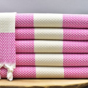 Handmade Organic Turkish Cotton Hand Towel: Pink Zigzag Peshkir