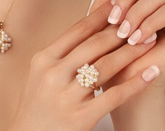 Pyramid Pearl Cluster Ring: 925 Sterling Silver Ring