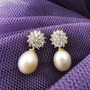 Tear Drop Pearl Earring, Pearl Drop Bridal Earring, Pearl Earring, Elegant Pearl Earrings, Bridesmaid pearl earrings June birthstone earring