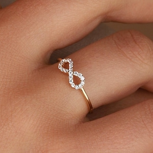 Anello Infinity Minimal Gold, anelli impilabili con segno Infinity per donna, anello con zirconi cubici, anello di fidanzamento delicato