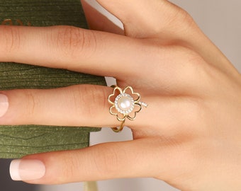 Diamond Four-Leaf Clover Ring in 14K Yellow Gold, Pearl Clover Ring, Single Lucky Ring, Lucky Ring, Four Leaf Clover Ring, Floral Ring