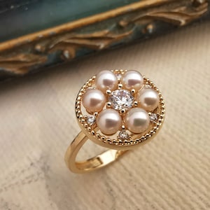 Vintage Pearl Diamond Gold Statement Ring, 14K Gold Pearl Ring, Romantic Pearl Ring, Unique Promise Ring,  for