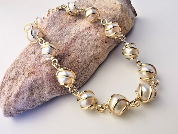 アクセサリー Baroque pearl & joint chain bracelet Baroque Pearl Bracelet, 18k Gold Filled Pearl Metal Chain