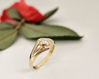 Polar Star Gold Ring: 14K Vintage Stackable Ring
