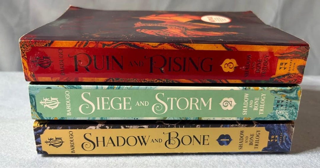 Leigh Bardugo the Shadow and Bone Trilogy Shadow Siege and Storm, Ruin ...