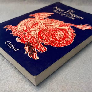 The New Dragon Book of Verse Oxford image 3