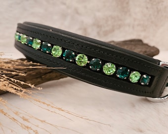 Hundehalsband aus Leder | Preciosa | Strass| Geschenk | Hundezubehör | Lederhalsband | Glitzer | Halsband | gepolstert | grün | Hund