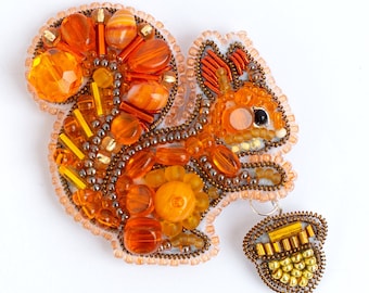 Squirrel Bead embroidery kit. Seed Bead Brooch kit. DIY Craft kit. Beading Kit. Needlework beading. Handmade Jewelry Making Kit