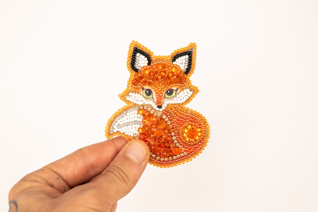 Fox Bead Embroidery Kit. Seed Bead Brooch Kit. DIY Craft Kit. Beading