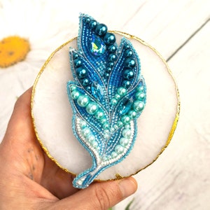 Feather Bead embroidery kit. Seed Bead Brooch kit. DIY Craft kit. Beading Kit. Needlework beading. Handmade Jewelry Making Kit