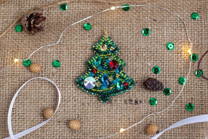 Christmas Tree Bead embroidery kit. Seed Bead Brooch kit. DIY Craft kit. Beading kit. Needlework beading. Handmade Jewelry Making Kit image 10