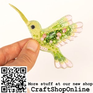 Hummingbird Bead embroidery kit. Seed Bead Brooch kit. DIY Craft kit. Bird Beading Kit. Needlework beading. Handmade Jewelry Making Kit