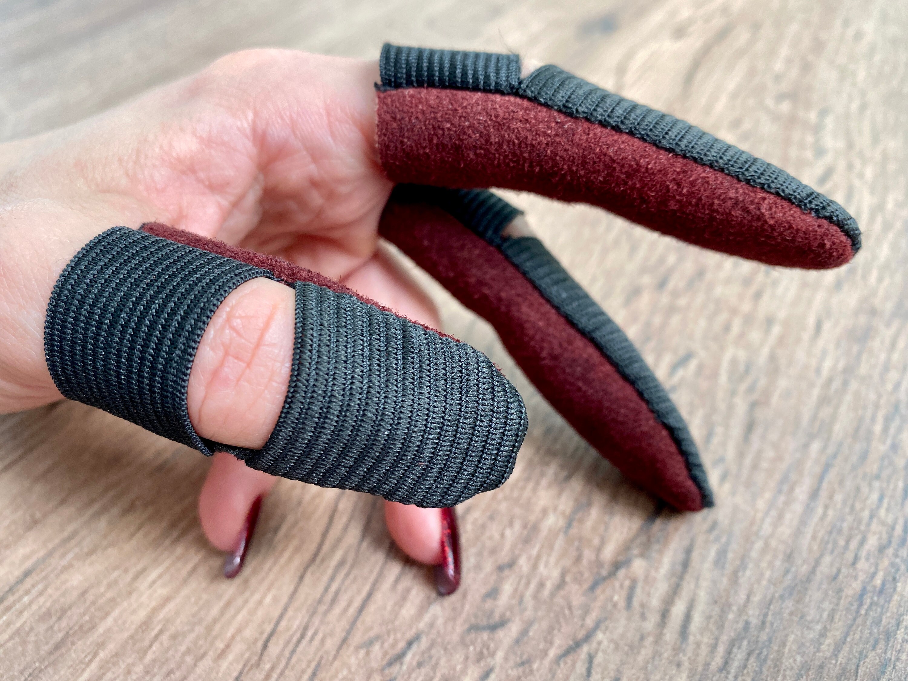 Knitting Finger Guard -  Israel