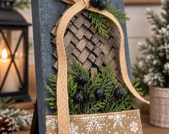 Árvore de Natal rústica com flocos de neve | Árvore de inverno de madeira feita à mão | Decoração natalina de fazenda em juta e pinheiro
