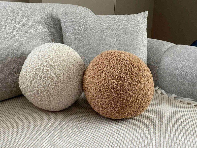 throw ball pillow
white ball pillow
luxury sphere pillow
round ball pillow
cozy boucle pillow
best selling items
Teddy bear fabric
Ball Cushion
Boucle Ball Pillow
Ball Pillow
Sphere Pillow
Boucle Pillow
throw pillow