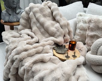 Fur Blanket - Luxury Faux Fur Throw Blanket - Rabbit Fur Blanket - Throw Blanket - Plush Blanket - Faux Fur Bedspread - Faux Fur Blanket