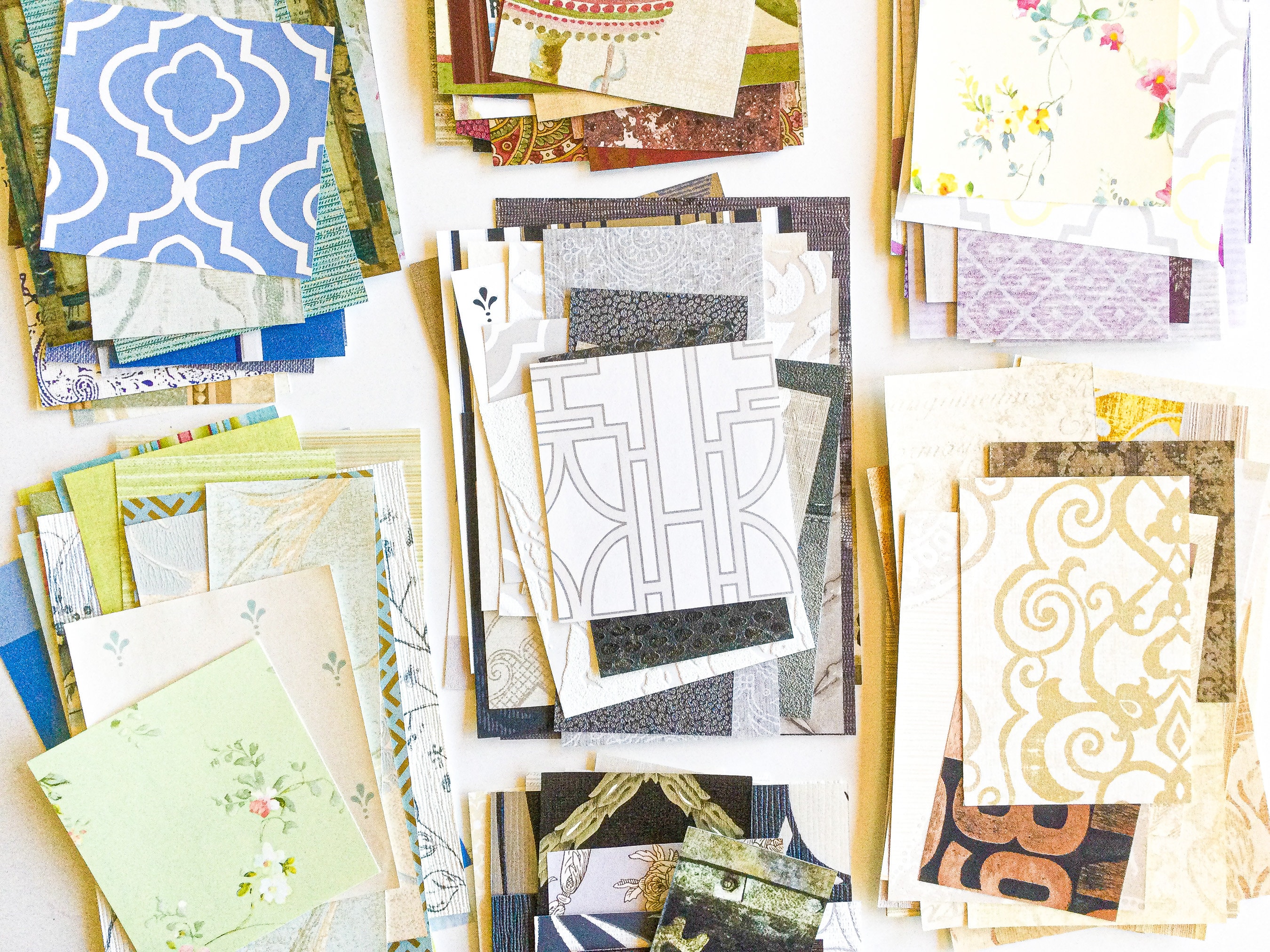 Wallpaper Scrap Pack 40 pieces Mixed Colours including blue, red, pink, teal, purple, gold, beige, black, white