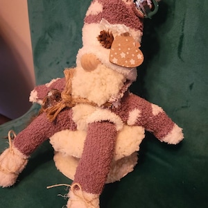 Purple gnome, Christmas gnomes,  Holiday gnomes,  cute gnomes, Gnome figures,  Gnome dolls, Gnome collectibles,  Gnome Christmas decorations