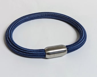 Nursing clip petrol blue