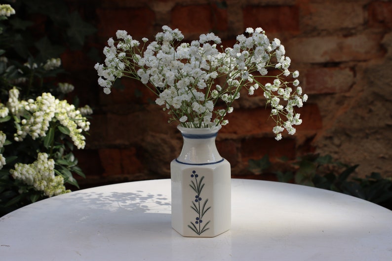 Pequeño jarrón de porcelana cuadrado hecho a mano para flores de primavera decoración perfecta para Pascua imagen 10