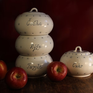 Handmade porcelain food container - Decorative kitchen object with nature motifs and simple designs made of ceramic.