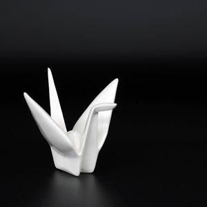 Figurine de grue Origami en porcelaine japonaise, Sculpture d'oiseau faite à la main, grue en céramique 3d, décoration artistique, décoration de maison, cadeau de mariage 9.5 cm