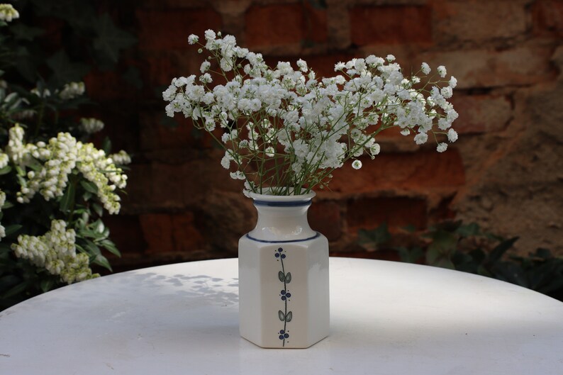 Pequeño jarrón de porcelana cuadrado hecho a mano para flores de primavera decoración perfecta para Pascua imagen 6