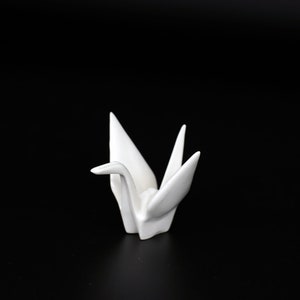 Figurine de grue Origami en porcelaine japonaise, Sculpture d'oiseau faite à la main, grue en céramique 3d, décoration artistique, décoration de maison, cadeau de mariage 5.5 cm