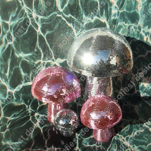 Boules disco aux champignons roses image 4