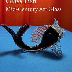 Murano Style Glass Fish Figurine – Mid-Century Sommerso Art Glass, Black & Clear Vintage Decorative Sculpture, Italian Style Hand Blown