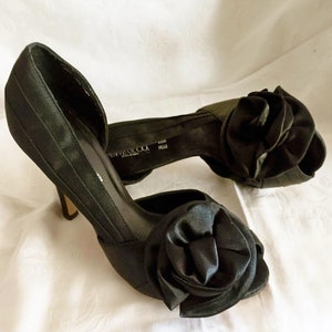 Dècollettè shoes in black satin - high heel - women&#39;s shoes