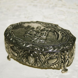 Metal jewelry box with foot and embossed design of a gallant scene, vintage jewelry box - red velvet box - Vintage 70s, Italy- gift for her
