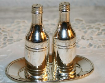 Vintage 80s, Salt and pepper on tray, made in ITALY, timeless gift, gift for her