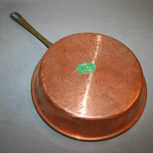 Padella tonda in rame, con manico in ottone, effetto lucido, Made in Italy