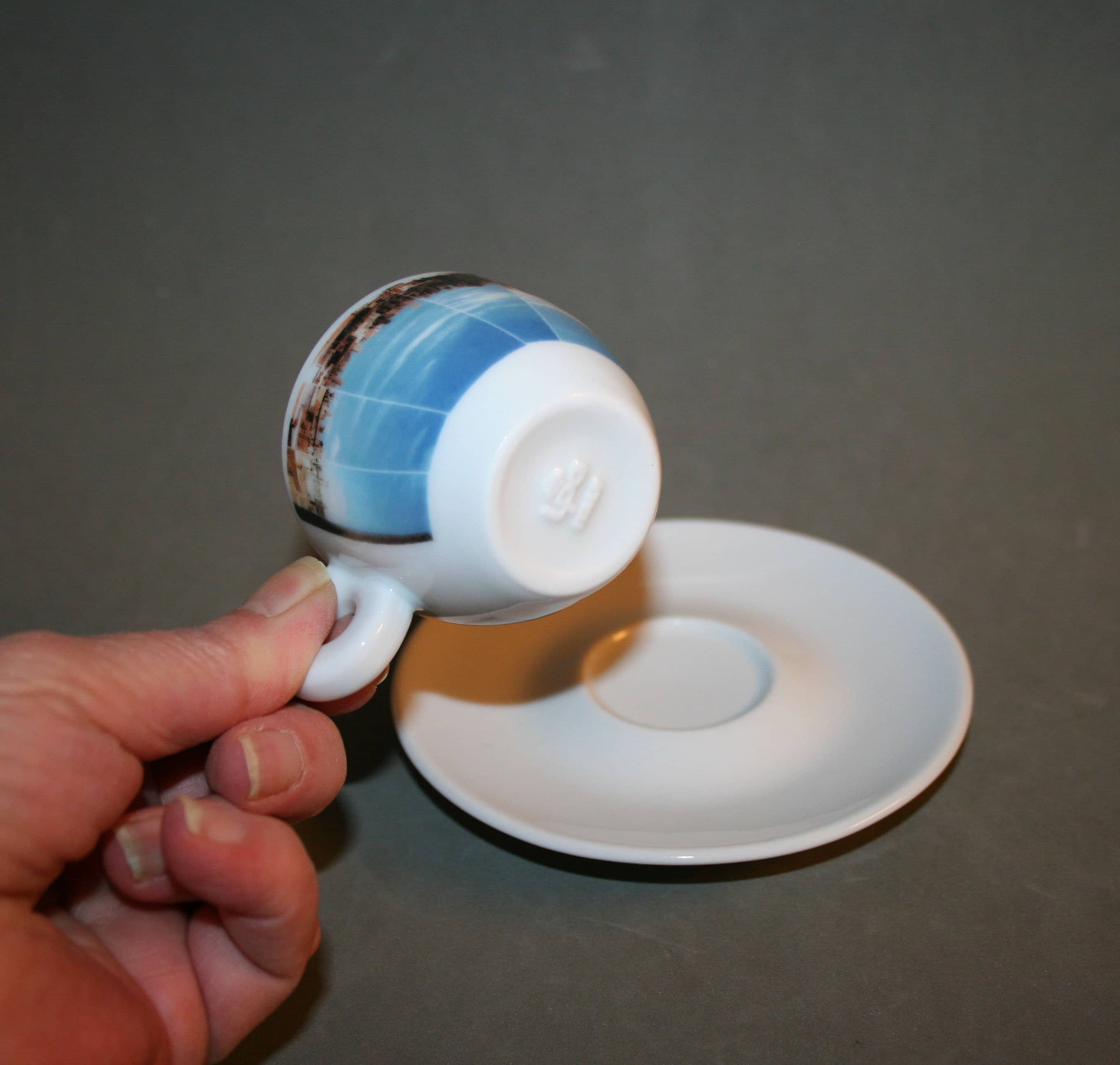 ILLY 2001 Moma P S 1 Artist エスプレッソ カップ + ソーサー サイン 