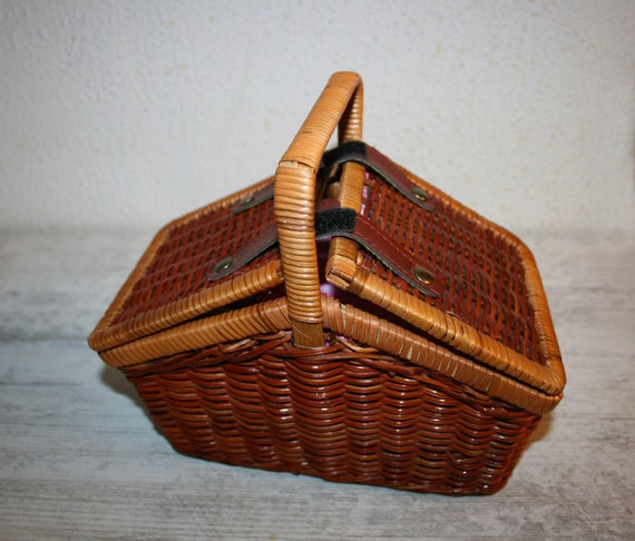 Buy Small Picnic Basket Child Size Pink Gingham, Vintage Wicker Weaved  Handbag, Mini Miniature Kids Tea Set Online in India 