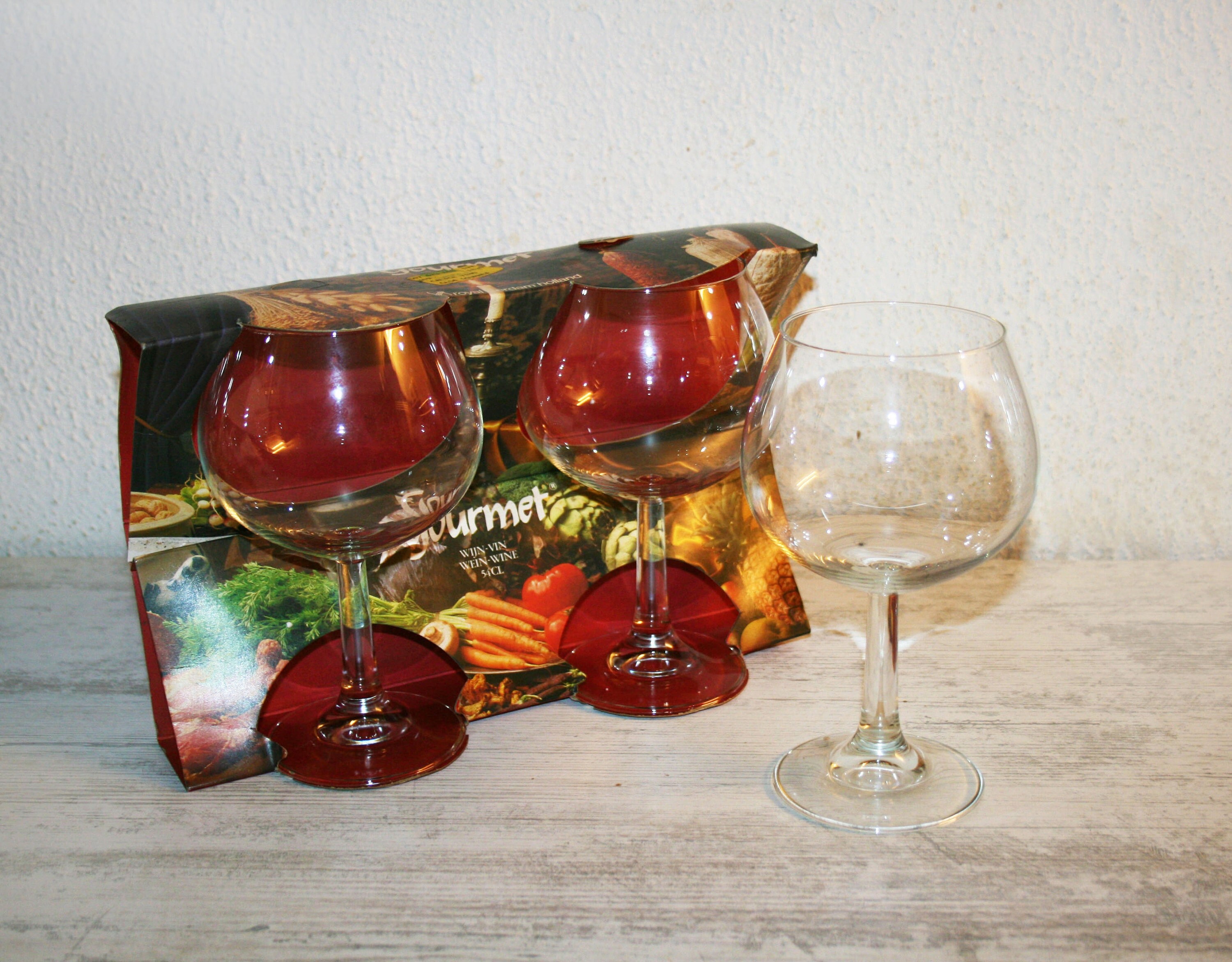 HomeWetBar Personalized Balloon Wine Glass for Red and Vintage Wines Custom Wine Glass and Accessories