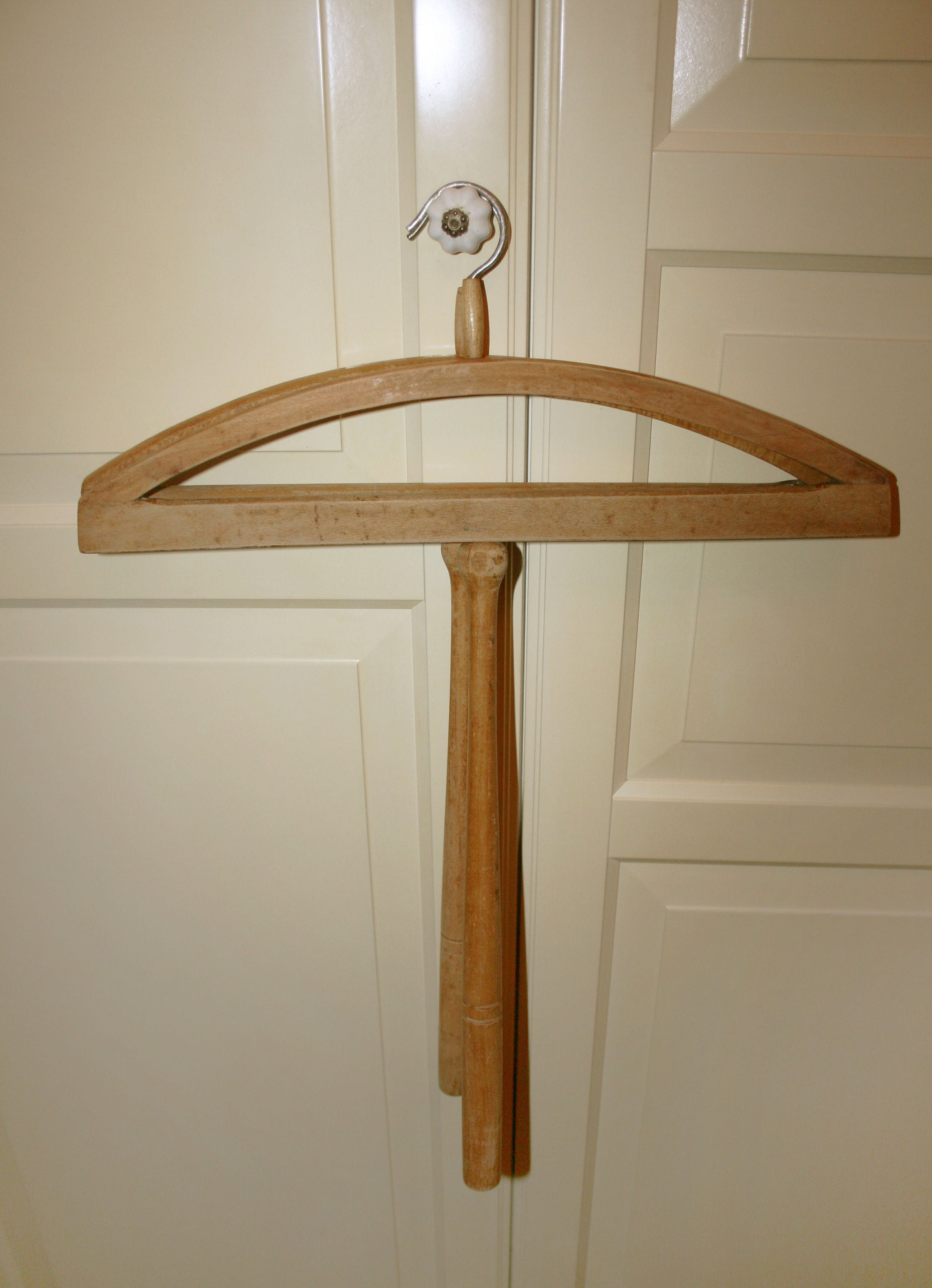 Vintage Wooden Hanger With Long Rod – Primitive Italian Clothes