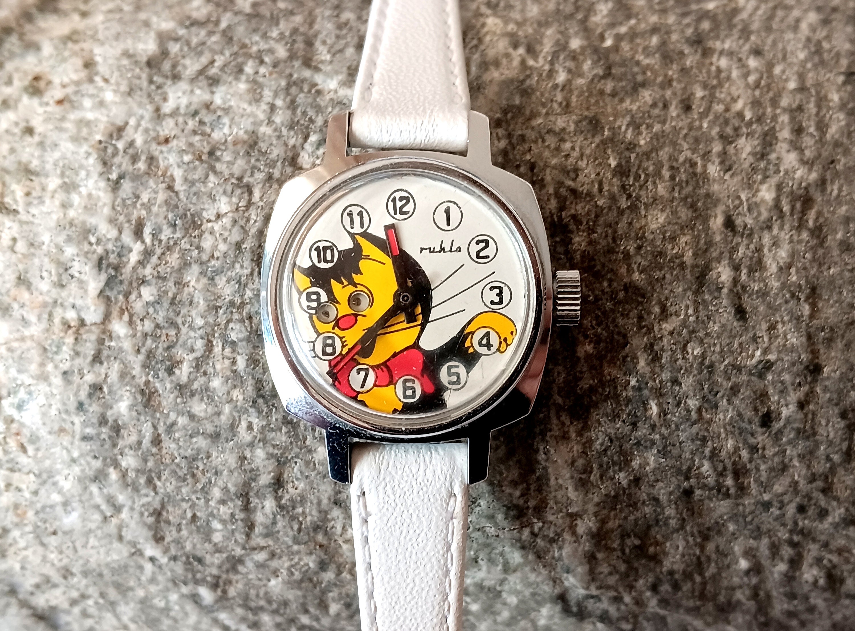 Wecker Ddr Kinderuhr Wackelaugen Fliegeruhr Armbanduhr Ruhla